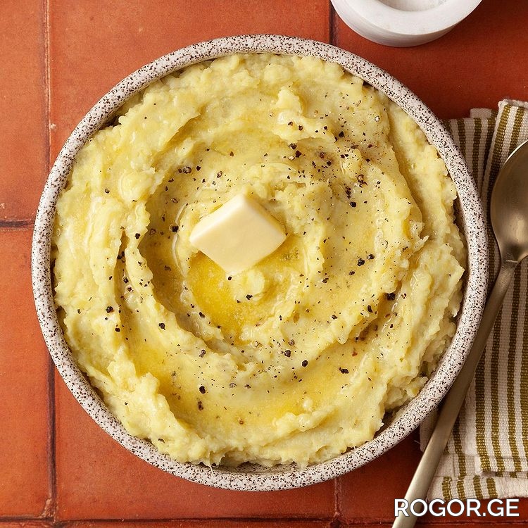 mashed-japanese-sweet-potatoes-exps-tohd25-281836-sarahtramonte-5-1786096773.jpg